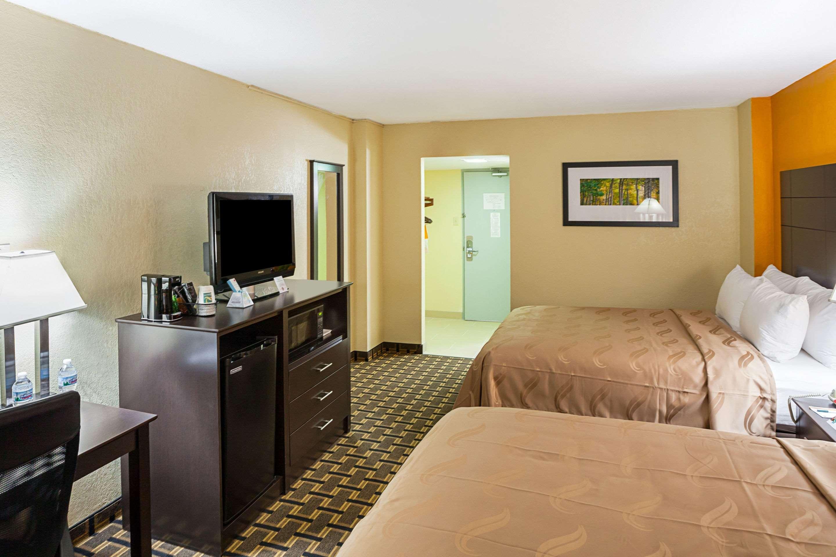 Quality Inn & Suites Цинциннати Экстерьер фото