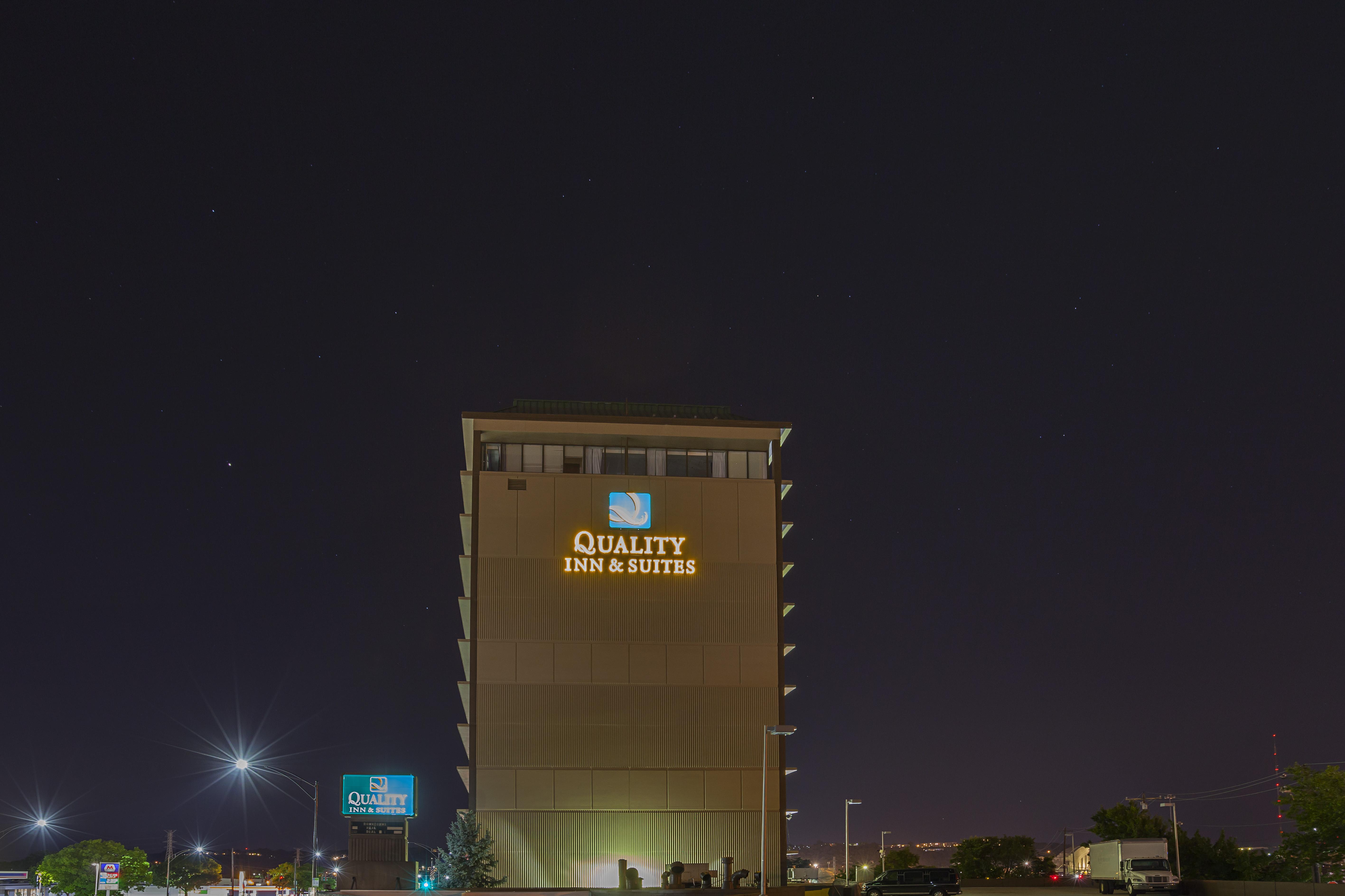 Quality Inn & Suites Цинциннати Экстерьер фото