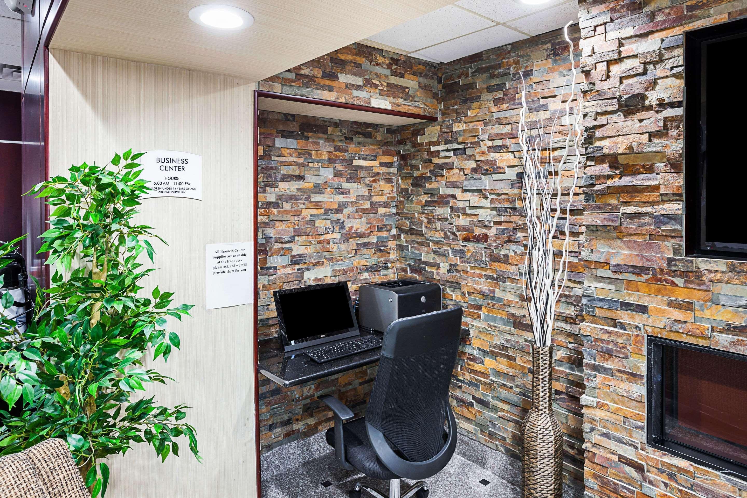 Quality Inn & Suites Цинциннати Экстерьер фото